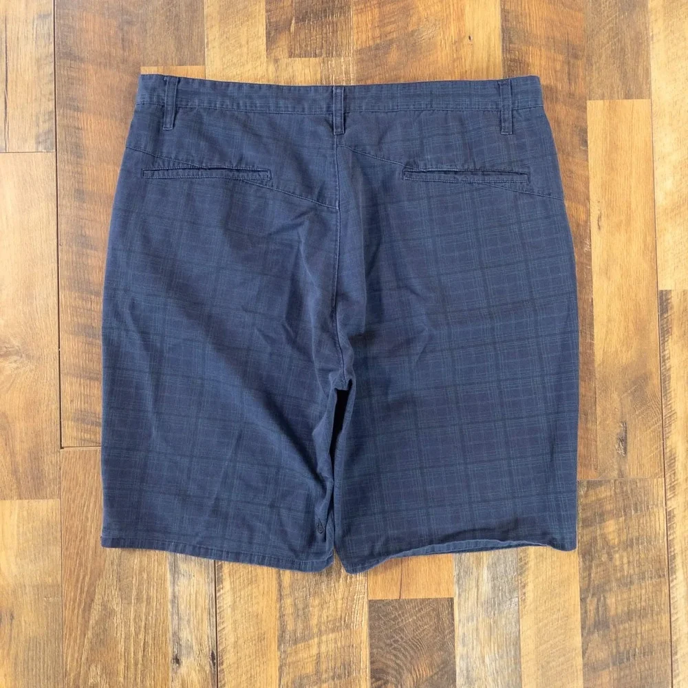 Volcom Corpo Class Walk Shorts Mens W40 Navy Plaid Skate Chino Cotton Y2K
